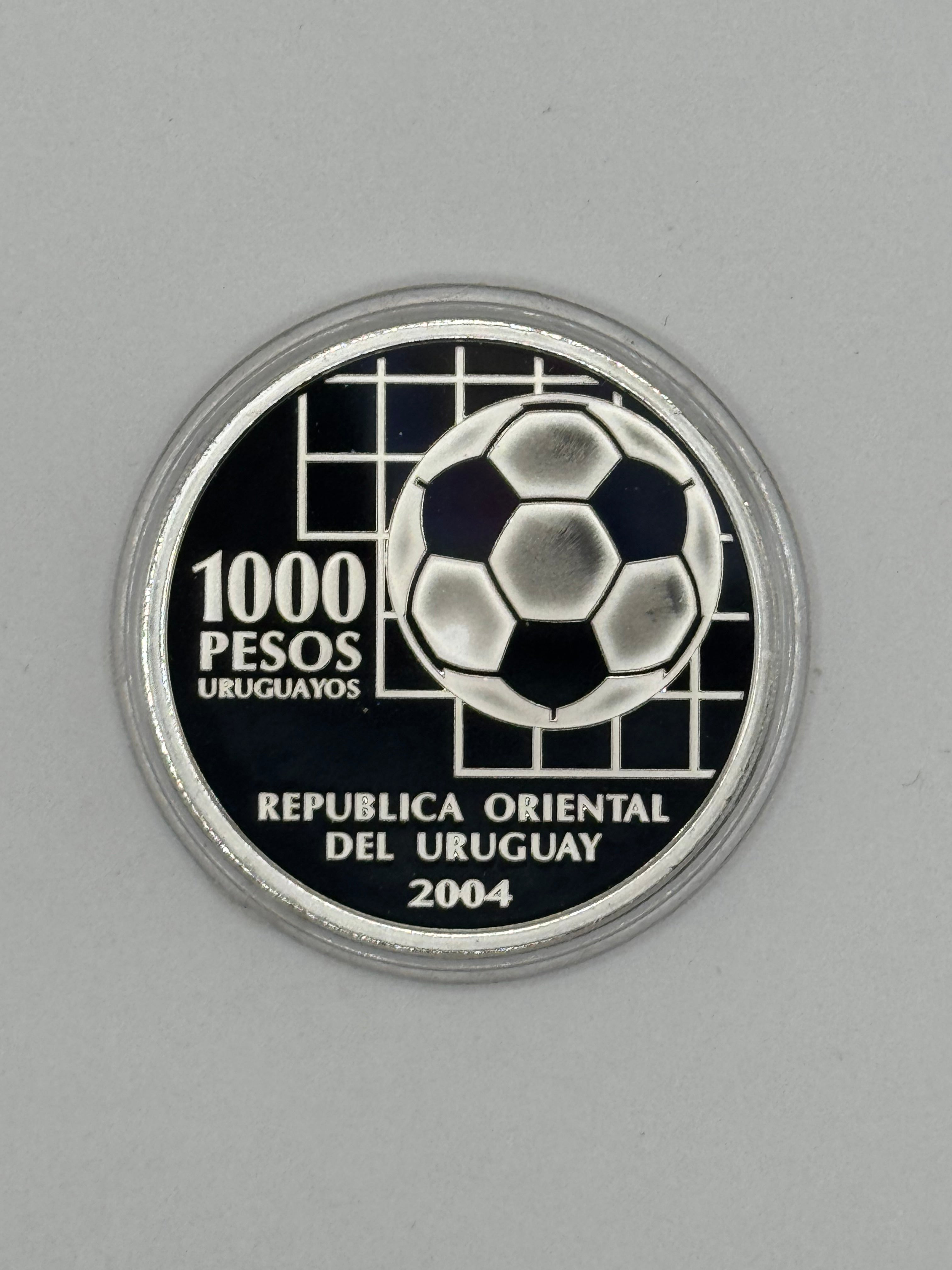 2004年 - 乌拉圭1000比索国际足联成立100周年银币