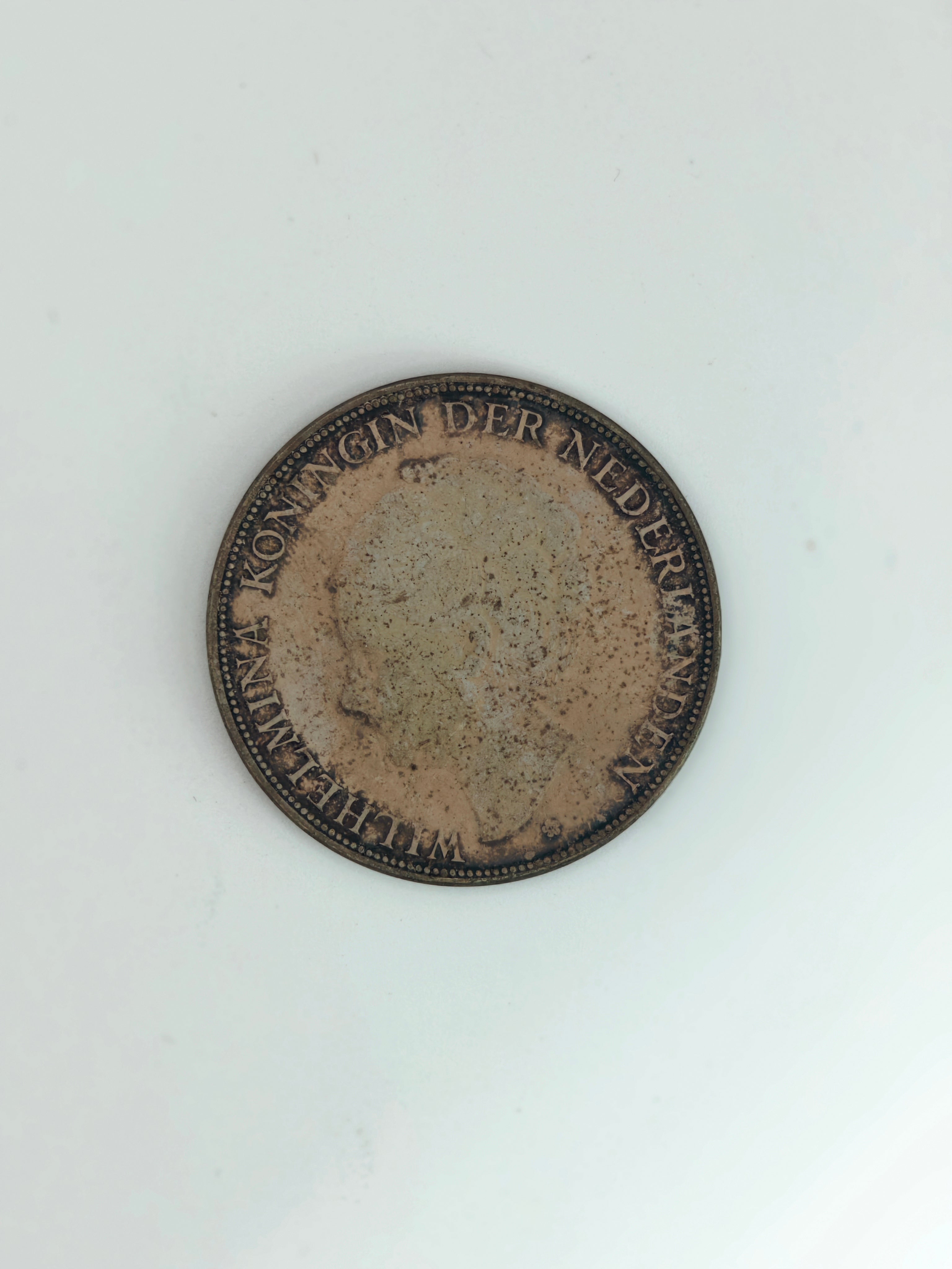1922 - 1945 - Netherland 1 Gulden Queen Wilhelmina Coin