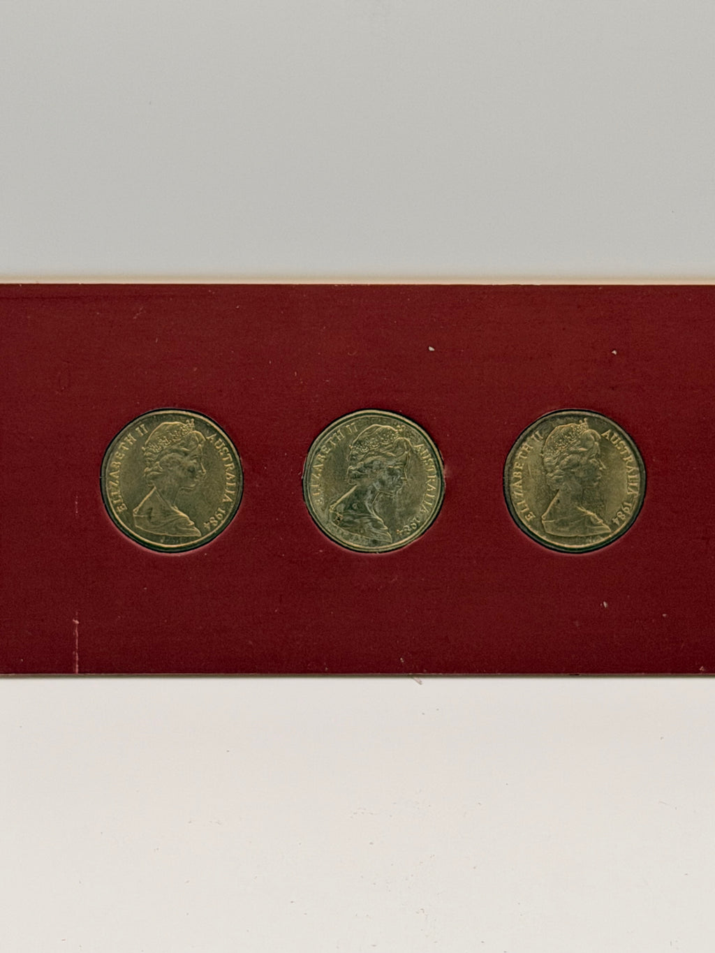[Set of 3] 1984 Australia Elizabeth II First Issue $1 Coin