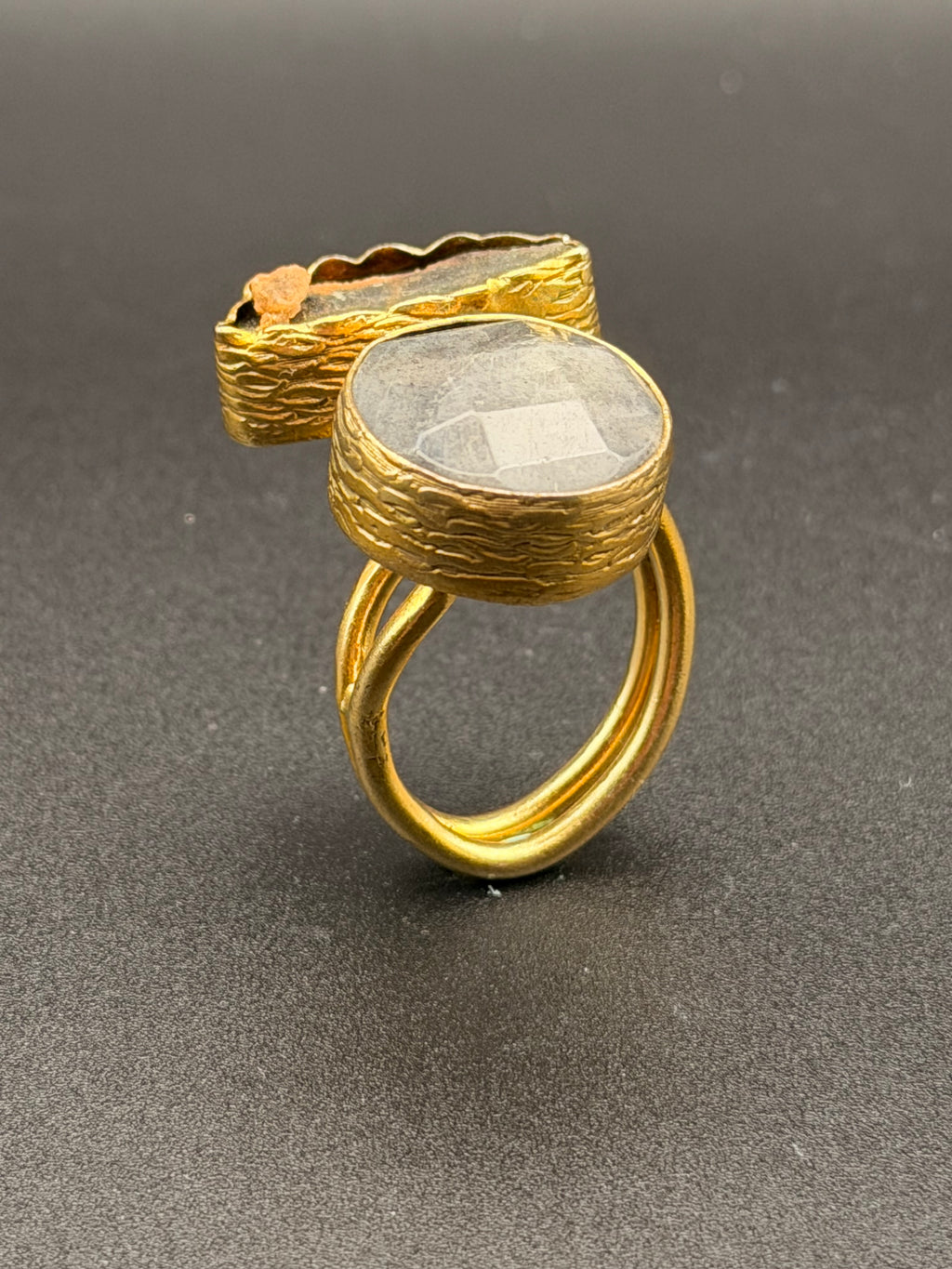 Gold Plated Labradorite & Druzy Geode Toi et Moi Bypass Ring | Rose-Cut & Raw Stone