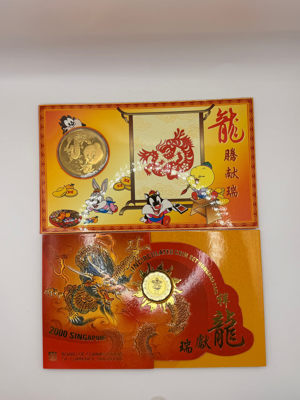 [2 Pcs] 2000 Singapore Uncirculated Coin Set Hongbao Pack & Year of the Dragon Tweety Bird Medallion Set
