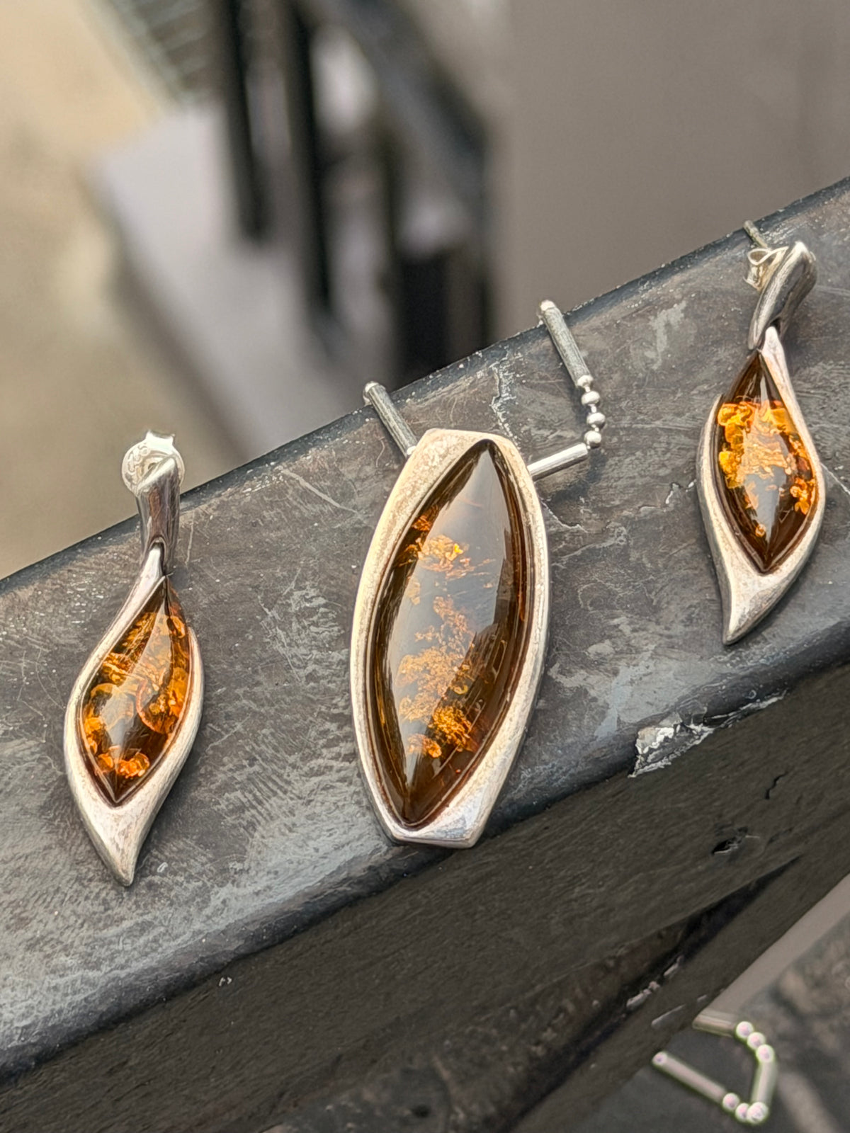 925 Silver Amber-Coloured Pendant Necklace & Earrings Set