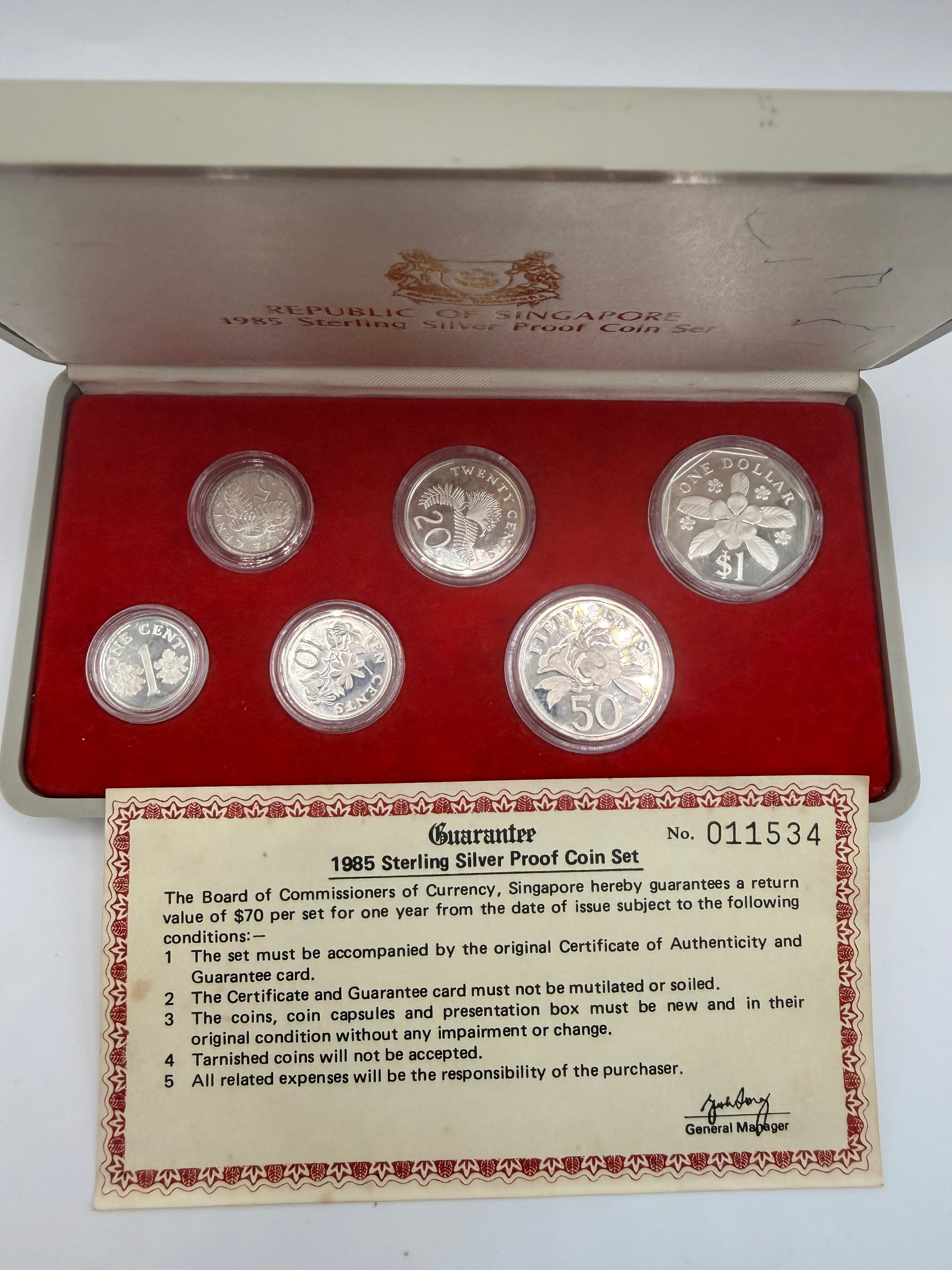 1985年新加坡精制纯银硬币套装