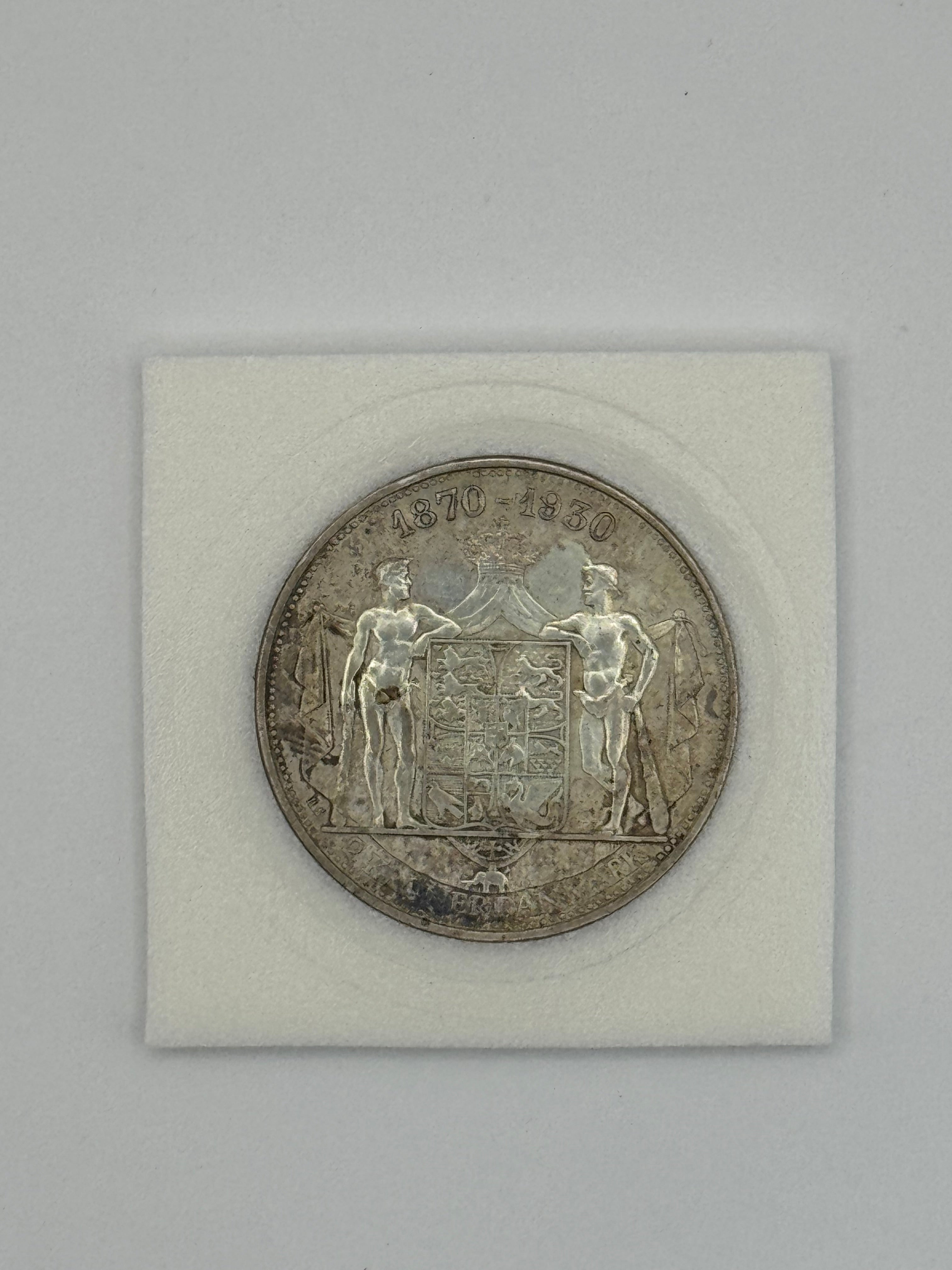 1930 - Denmark 2 Kroner Silver Coin