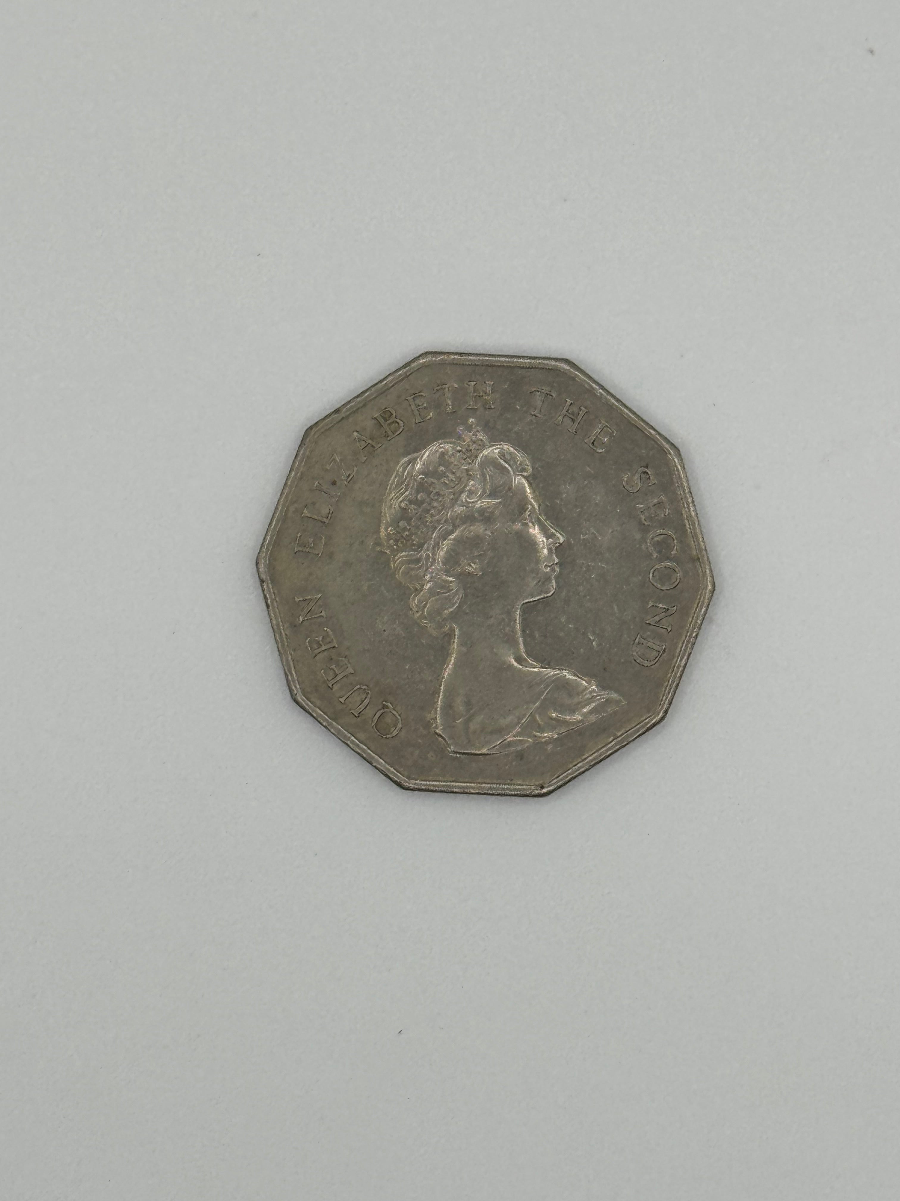 1976 - Hong Kong $5 Silver Coin