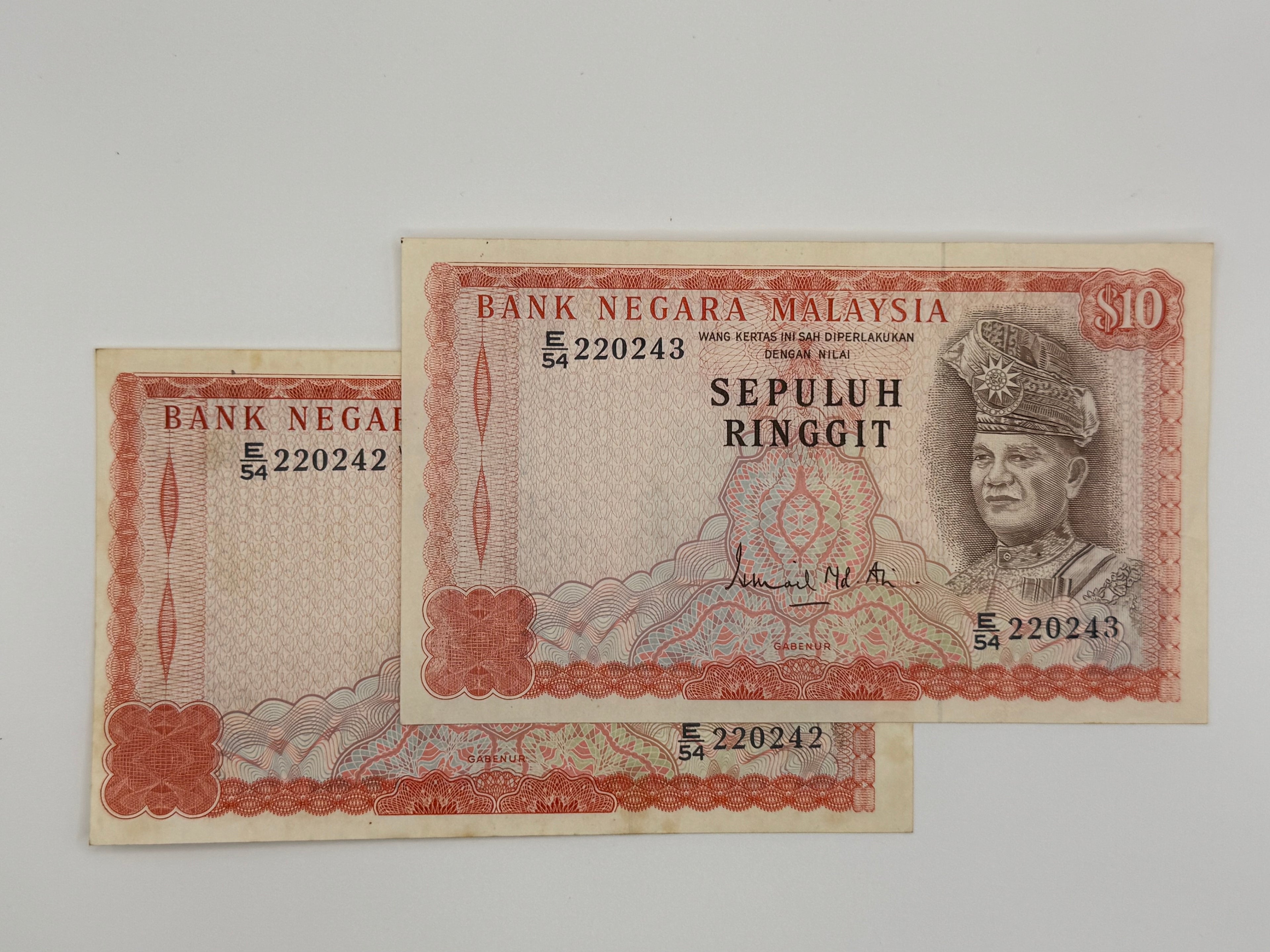 [Set of 2] - Malaysia 10 Ringgit Bank Note