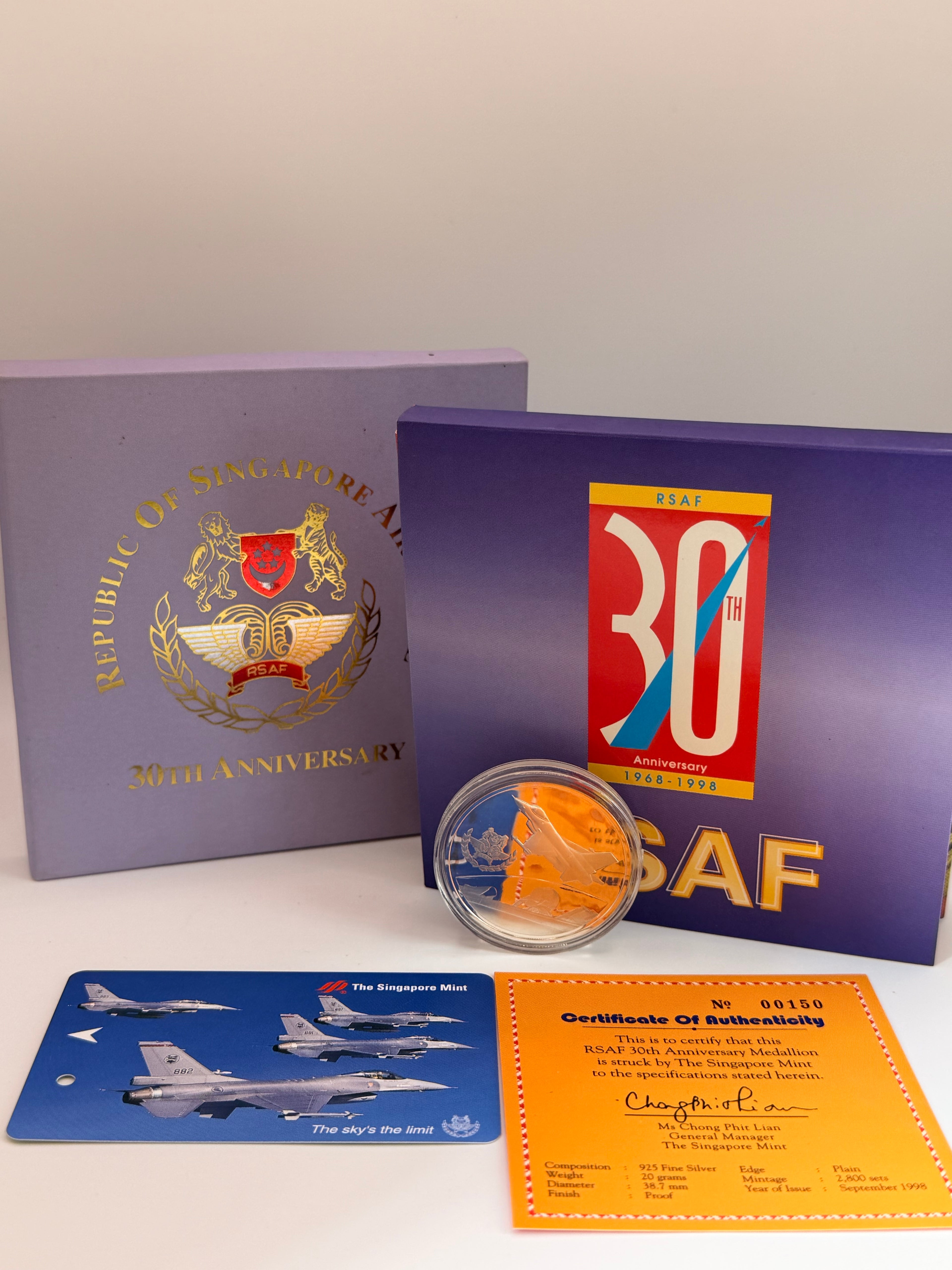 1998年新加坡空军成立30周年纪念章